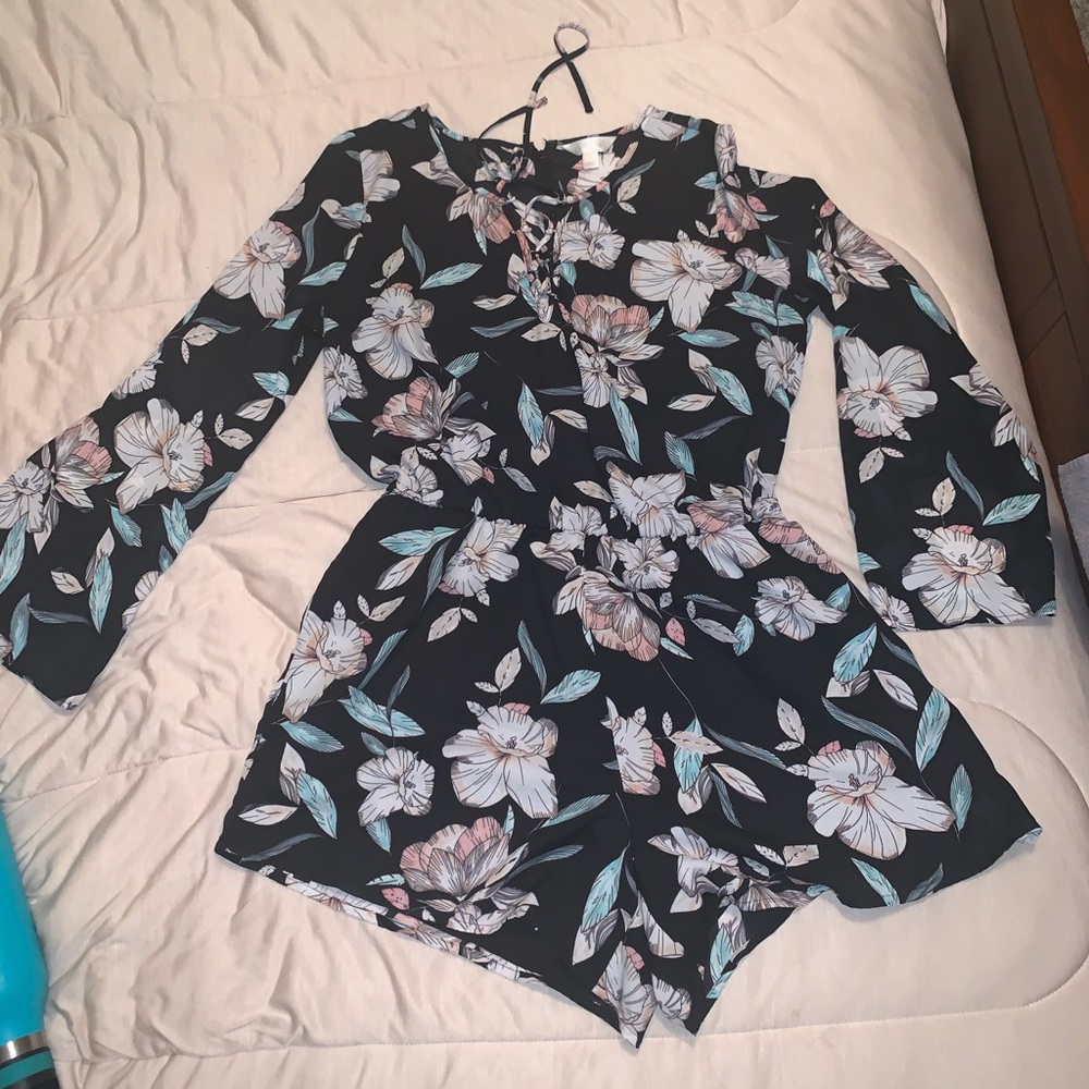 XL black floral romper